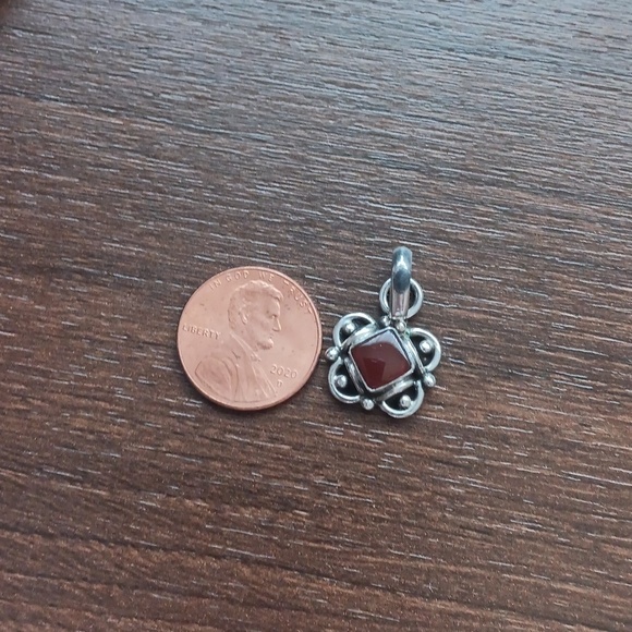 925 Silver Red Stone Pendant - Picture 3 of 7